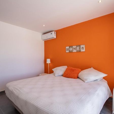 Apartamento The Rock Cul de Sac Exterior foto